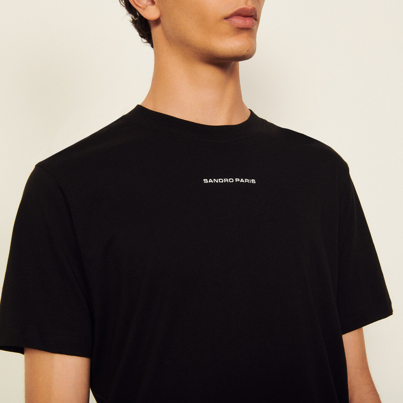 T-shirt with logo embroidery 5