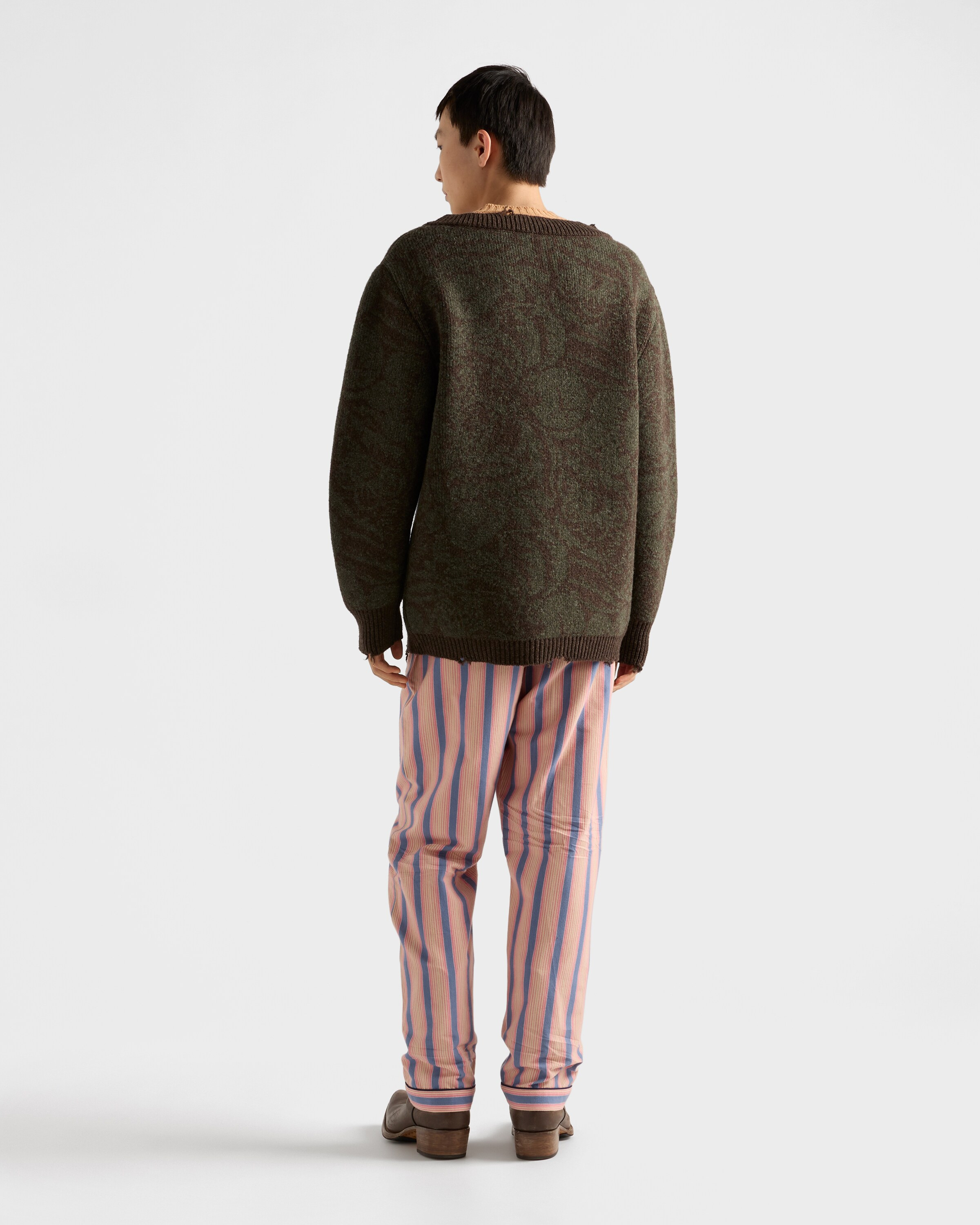 Wide-neck Shetland wool sweater - 5