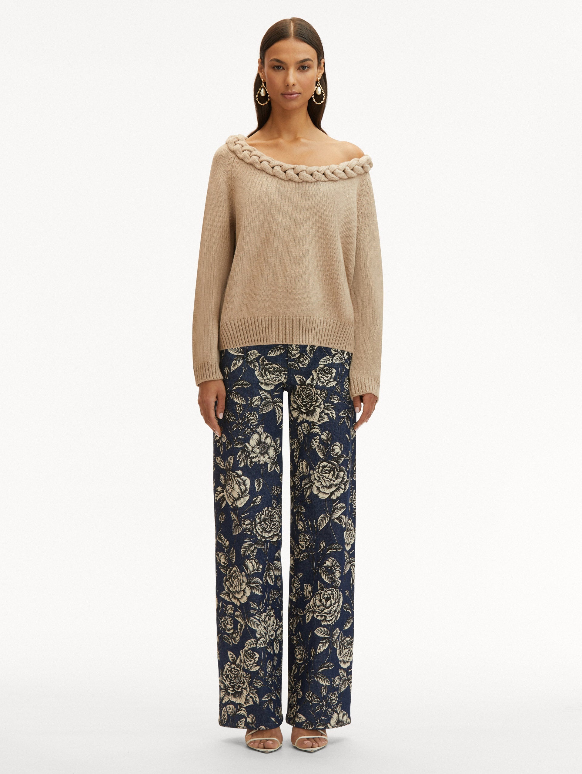 BRAIDED NECKLINE PULLOVER - 3