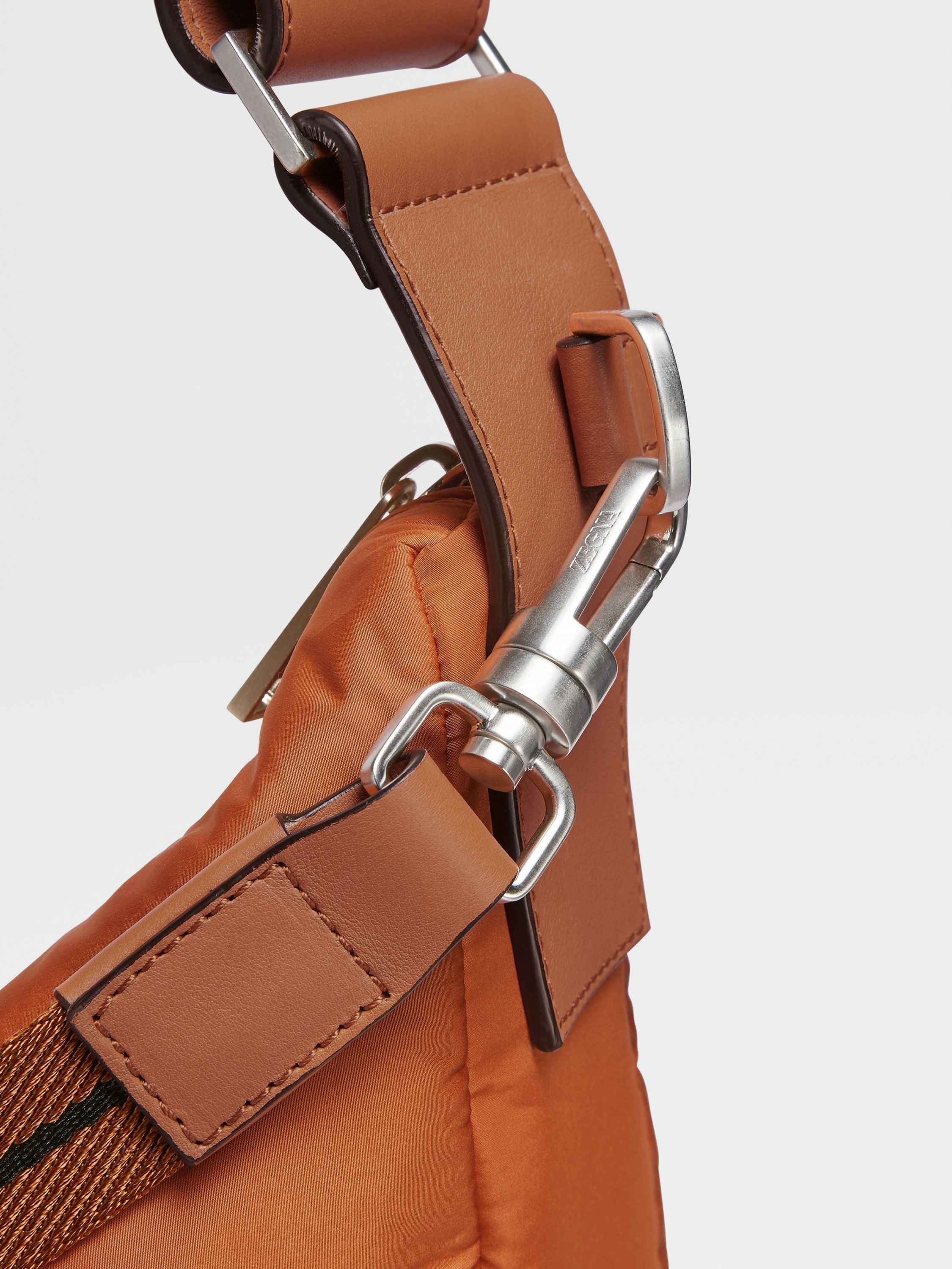 FOLIAGE TECHNICAL FABRIC HOBO BAG - 5