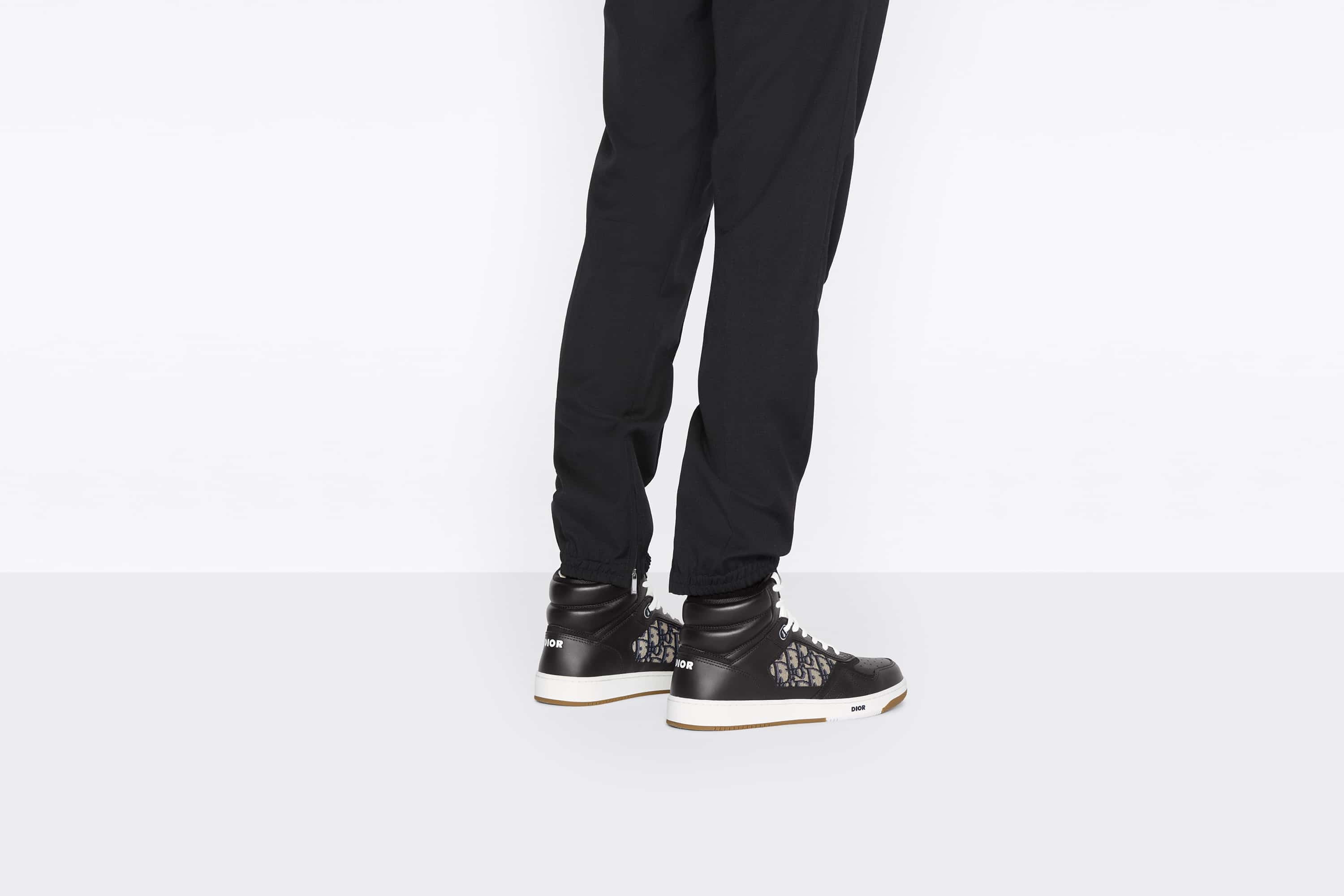 B27 High-Top Sneaker - 9