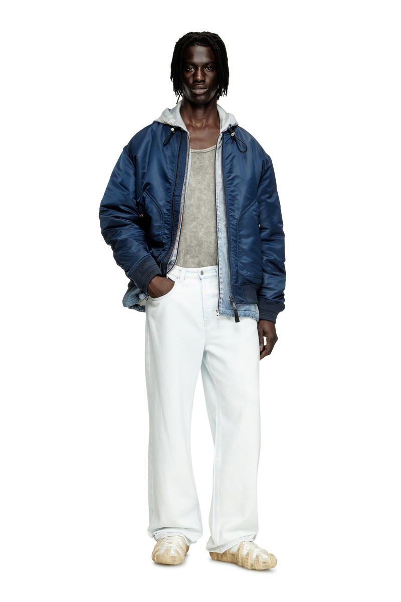 Diesel RELAXED JEANS 2001 D-MACRO 09M08 outlook