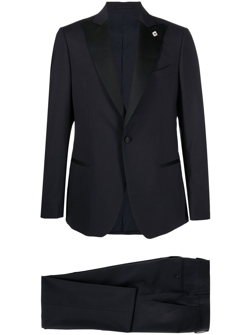 single-breasted two-piece suit 1