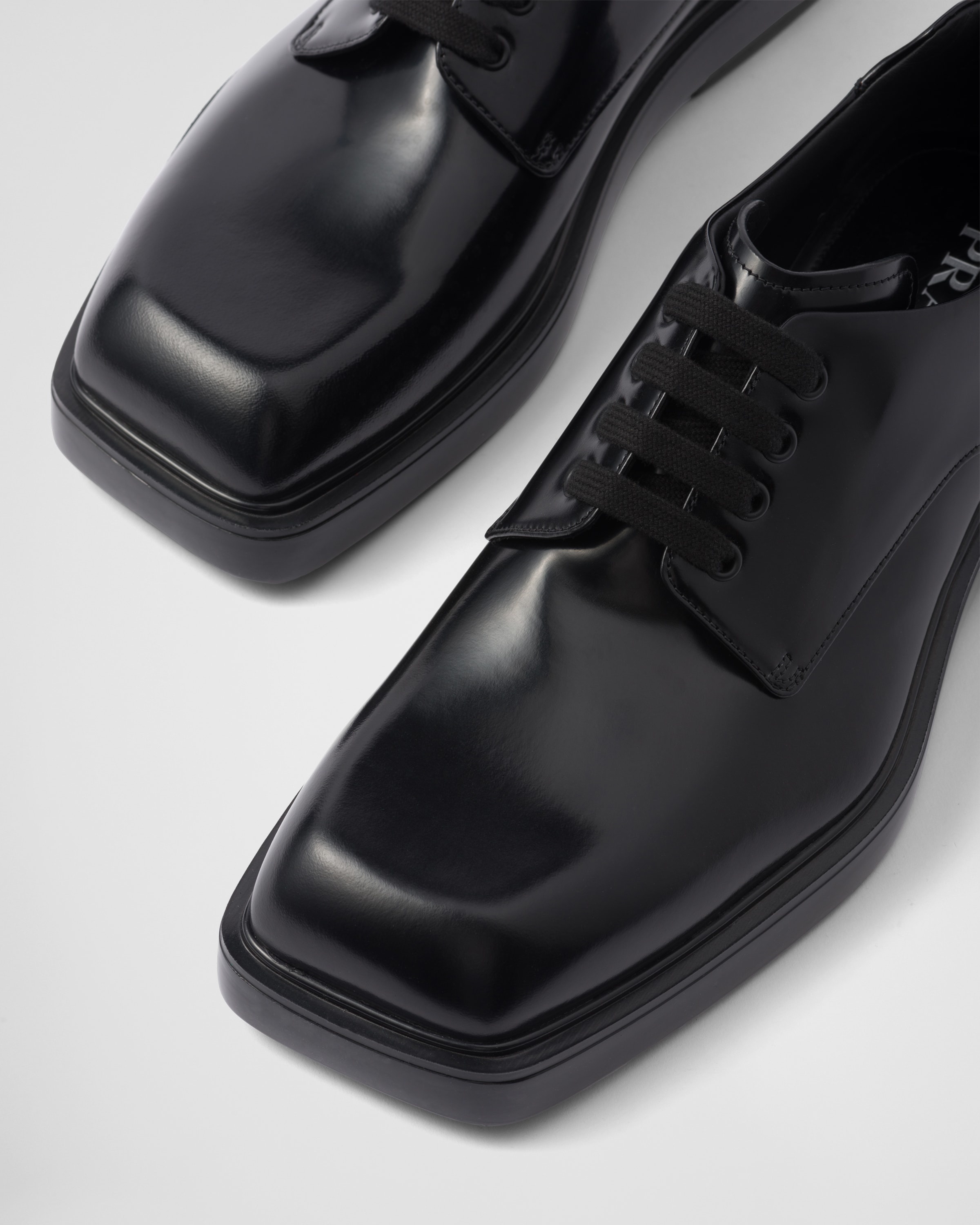 PRADA レザーブーティー36 ライトブルー レザー ブーティー | PRADA