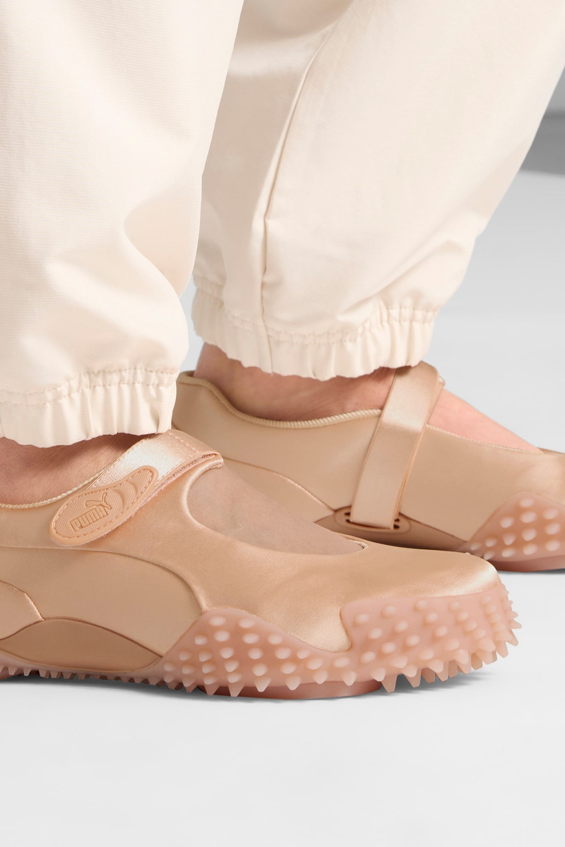 PUMA Mostro Fey Satin Sneakers Women outlook