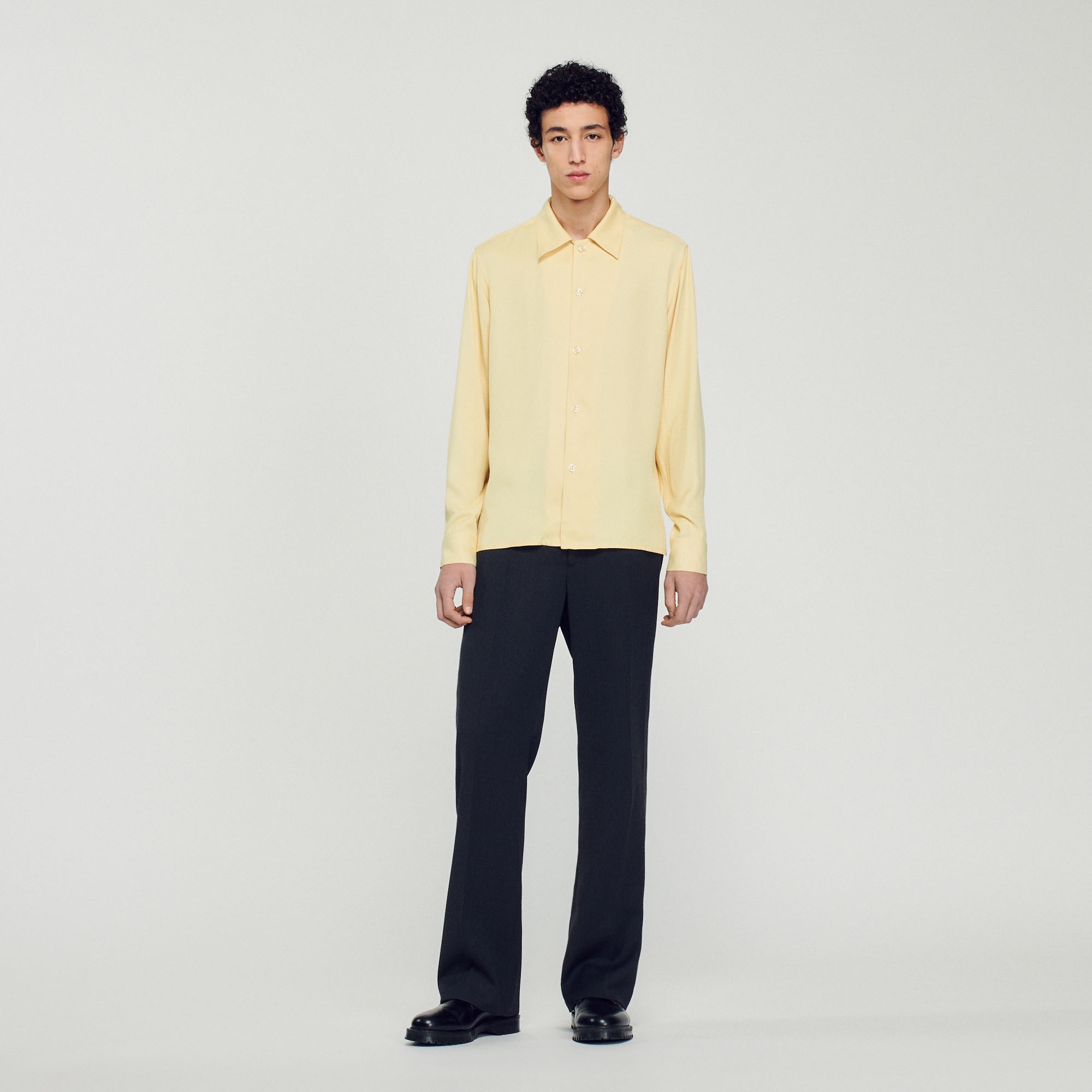 Floaty shirt with spread collar - 3