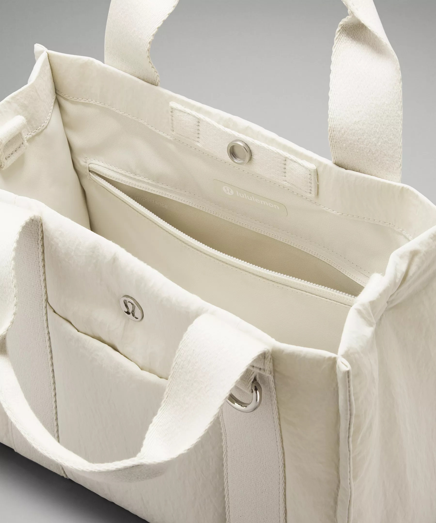◆LOW CLASSIC◆ PADDED MINI TOTE BAG_WHITE_LC242_BA04WH LOW CLASSIC