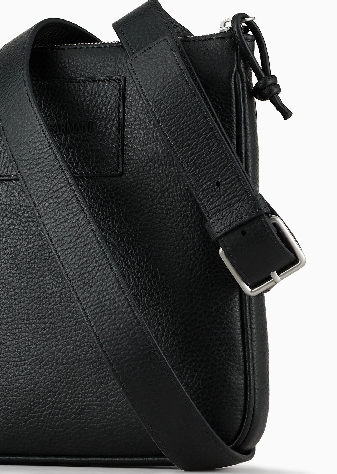 Flat, tumbled leather shoulder bag - 5
