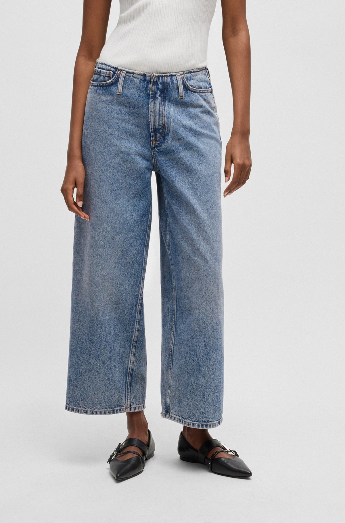 RELAXED-FIT JEANS WITH CROPPED LENGTH - 2