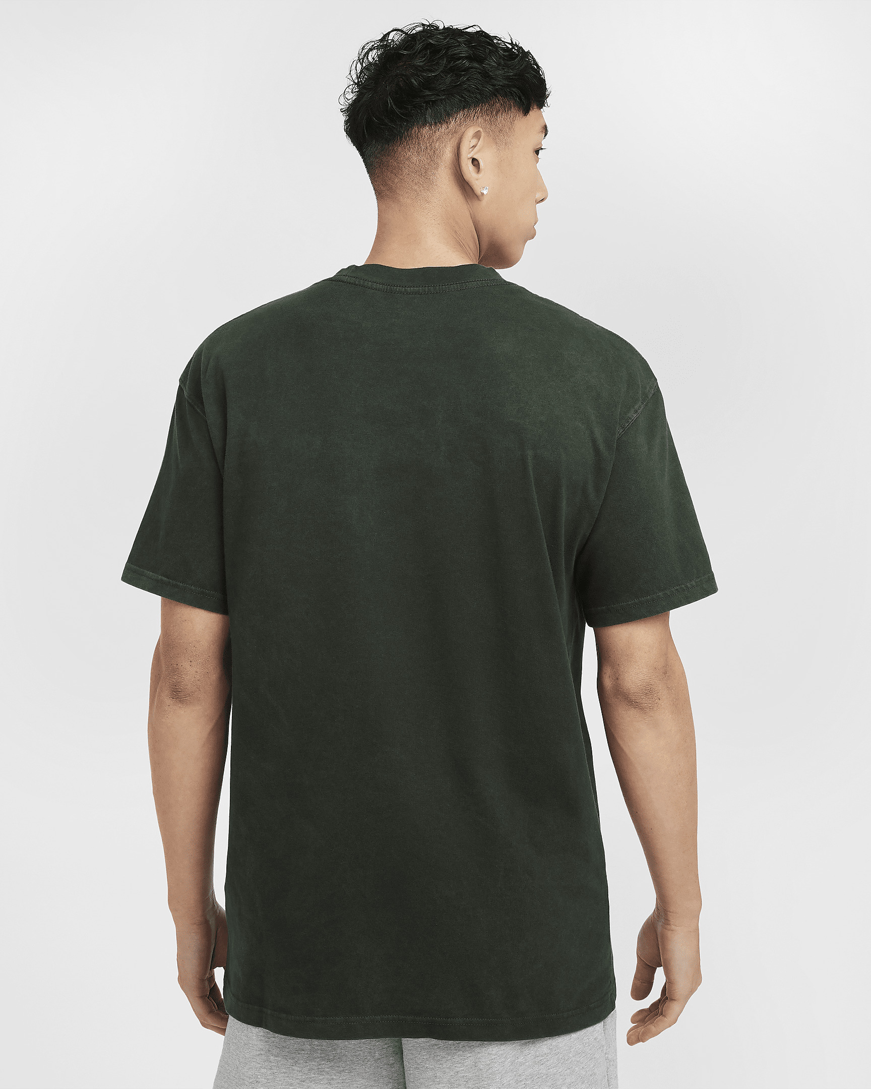Nike Men's Max90 Basketball T-Shirt - 2