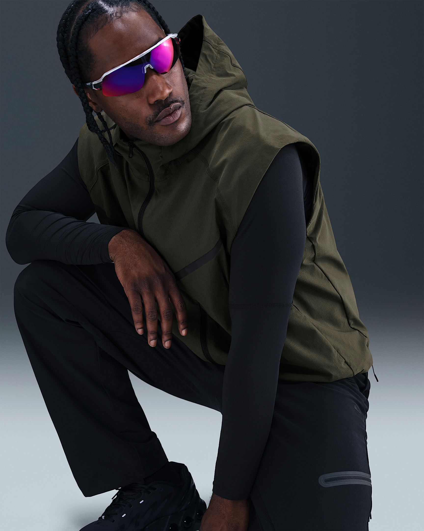 Nike Tech Men's Dri-FIT Woven Windrunner Vest - 3