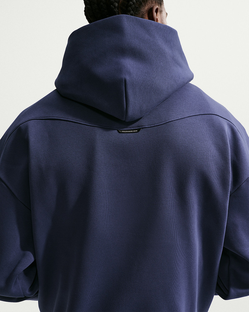 Nike Nike Standard Issue Men's Therma-FIT Brushed Basketball Pullover Hoodie outlook