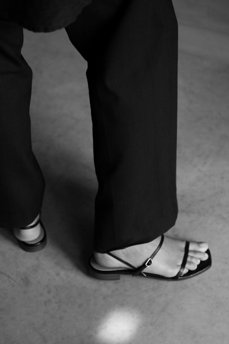 Emme Parsons HOPE IN BLACK EMBOSSED LIZARD outlook