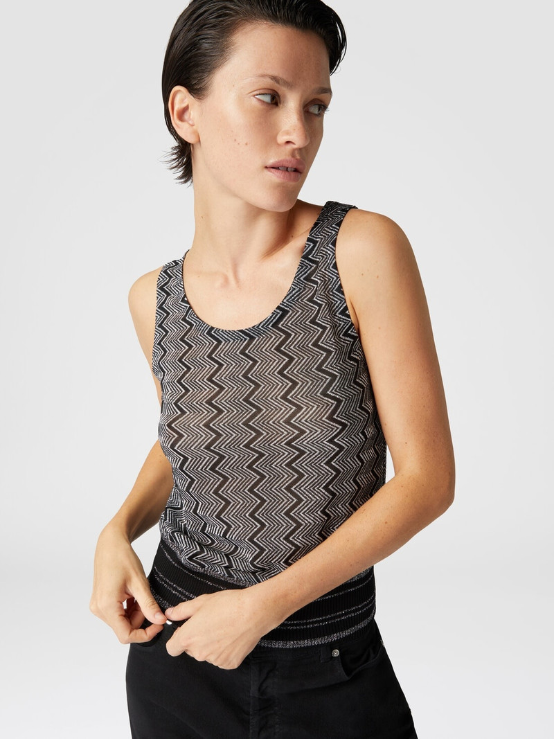 Top with zig zag lamé motif 4