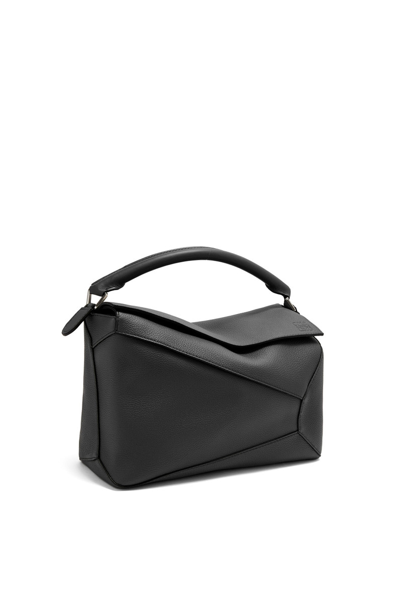 Loewe Large Puzzle bag in grained calfskin outlook