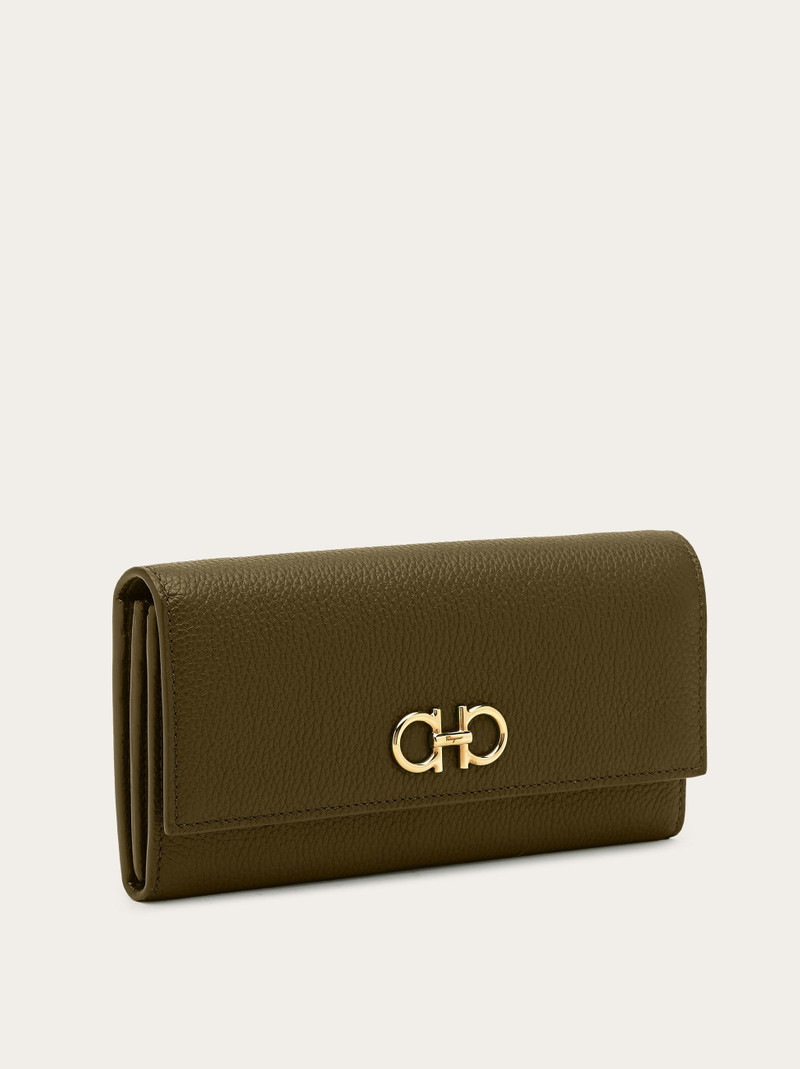 FERRAGAMO Gancini wallet with chain outlook