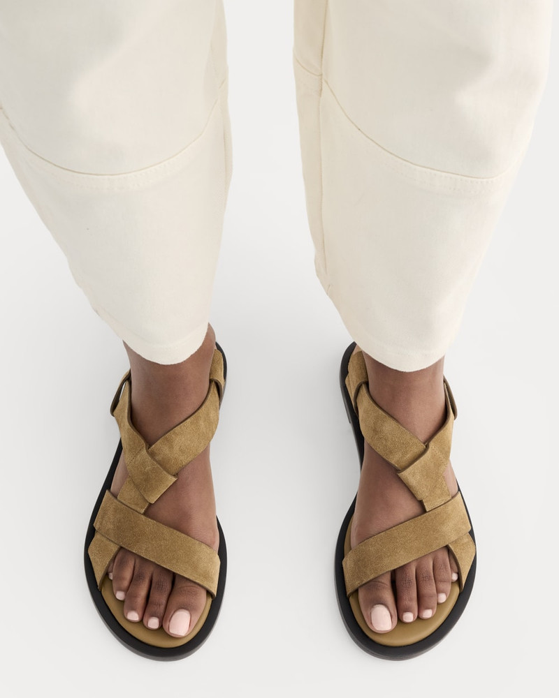 EVERLANE THE CITY STRAP SANDAL outlook