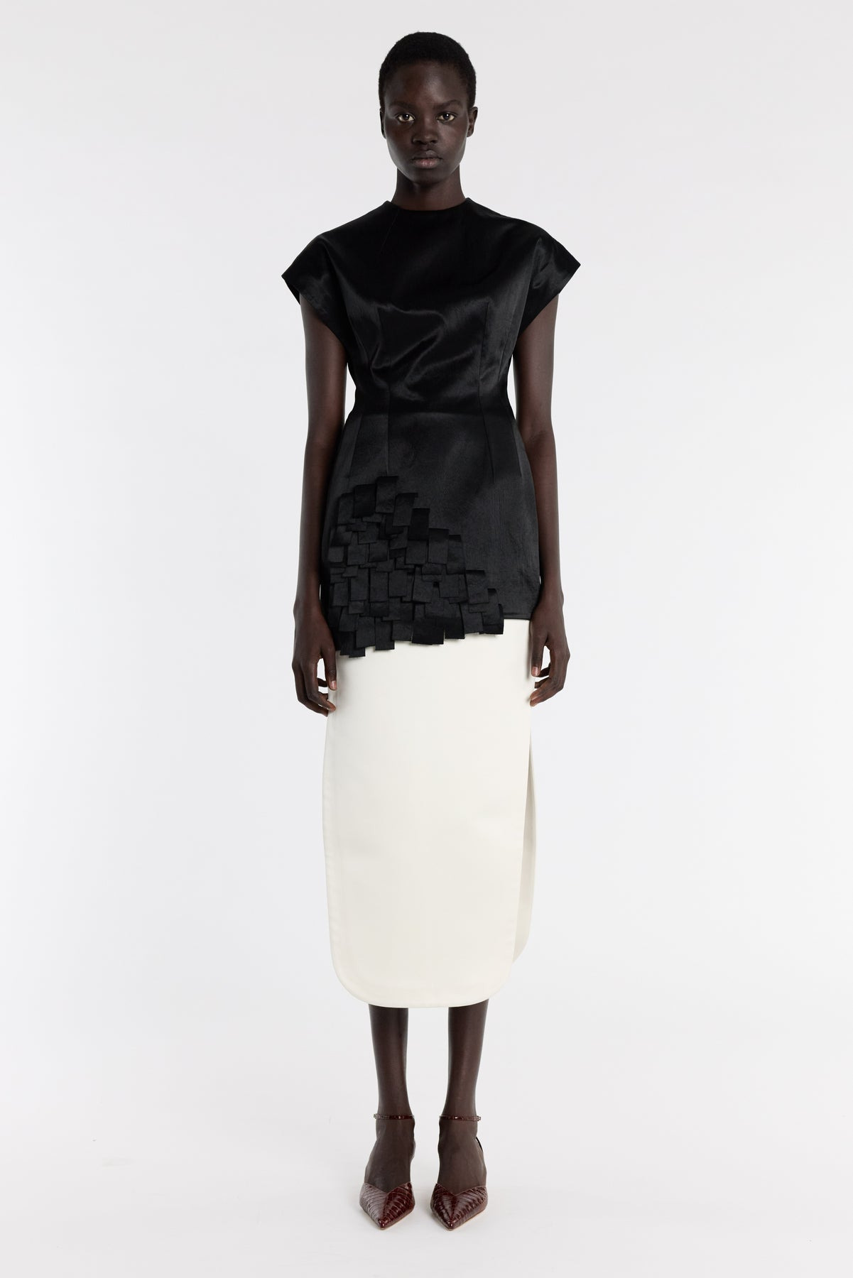 SATIN TOP WITH RECTANGLE DETAIL BLACK - 9