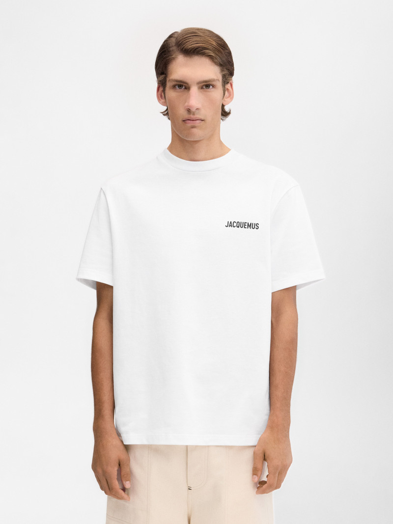 JACQUEMUS The Montaigne address t-shirt outlook