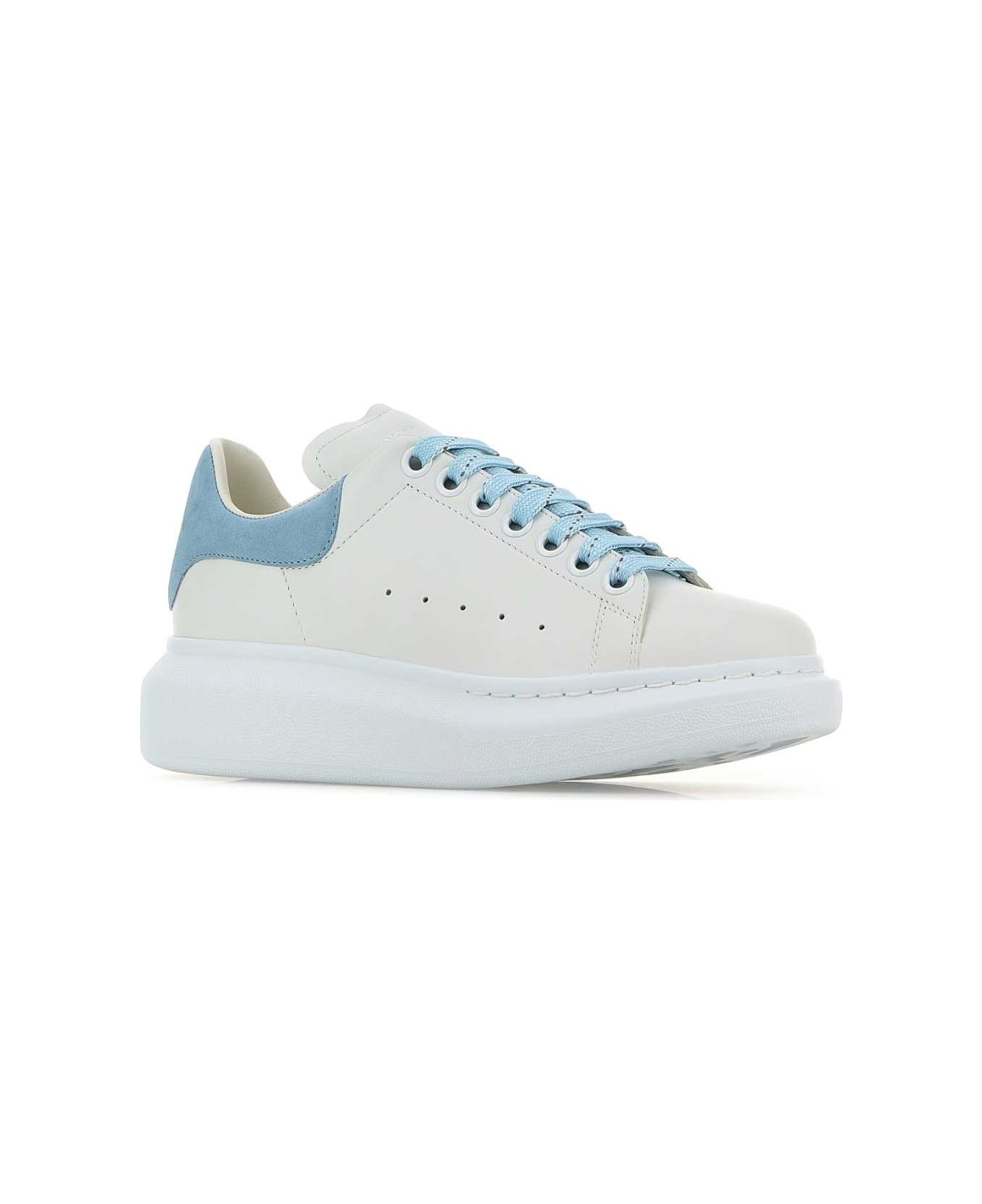 White Leather Sneakers With Pastel Light Blue Suede Heel - 2