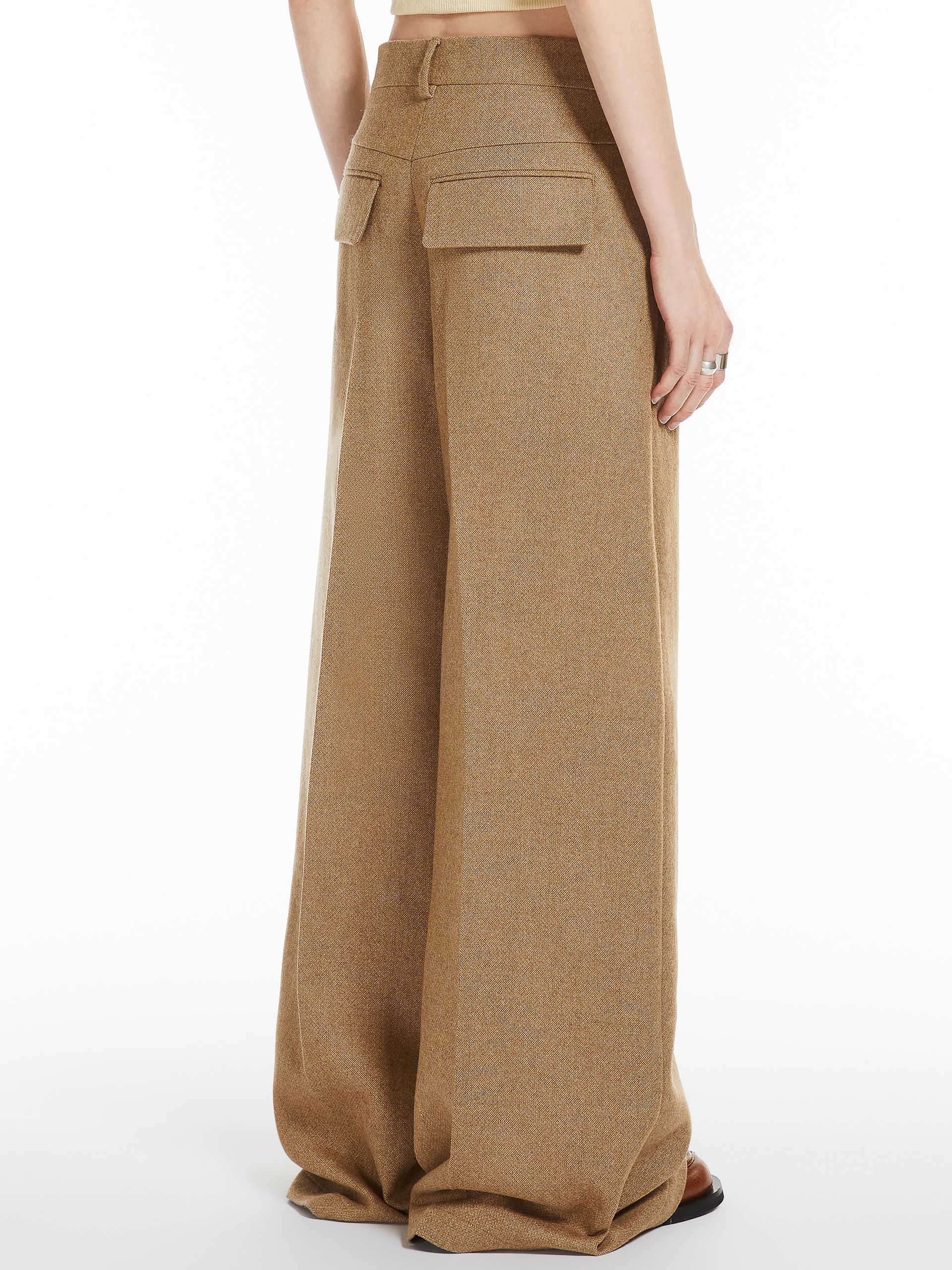 UDENTE Oversized flared trousers - 4