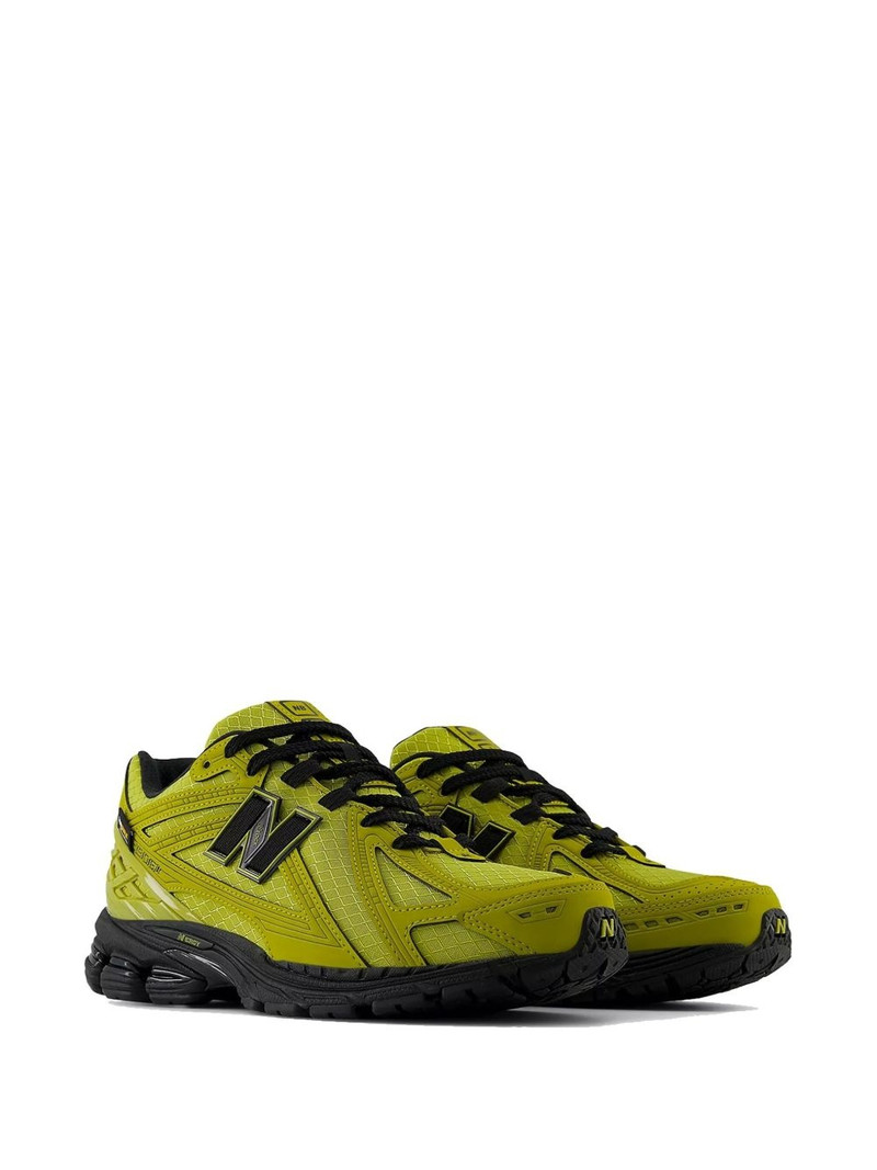 New Balance 1906R "Marshland/Black" sneakers outlook