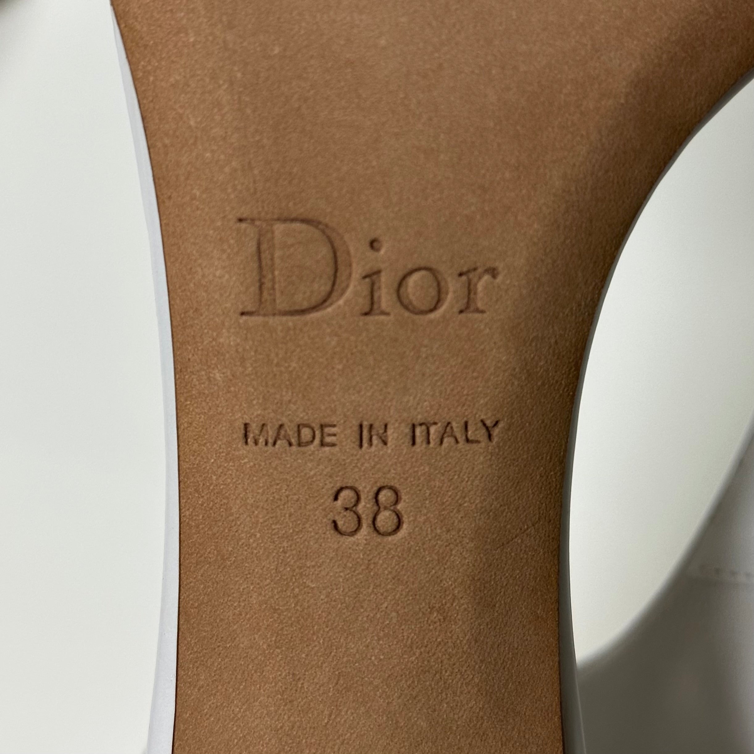 CHRISTIAN DIOR Spring Summer 2004 D'Trick Leather Studded Sandals - 9