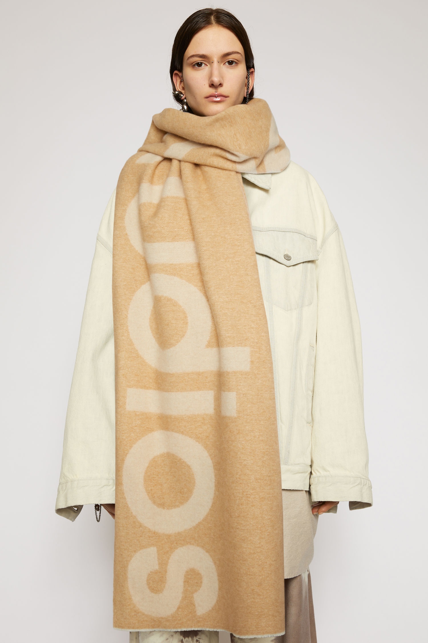 Logo-jacquard scarf caramel/dark brown - 3