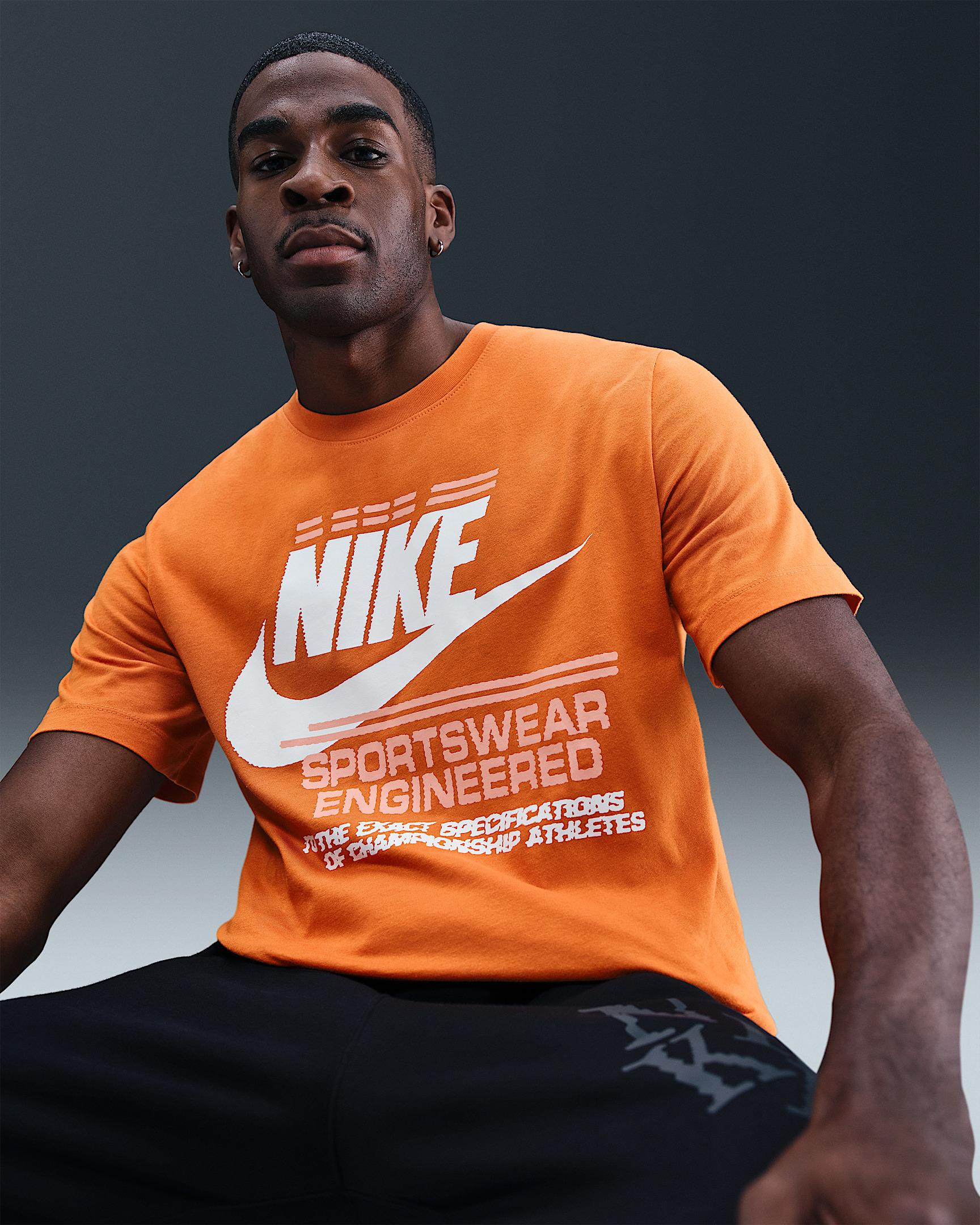 Nike Sportswear Men's T-Shirt - 3