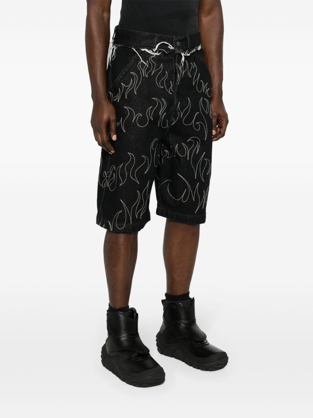 flame-embroidered denim shorts - 3