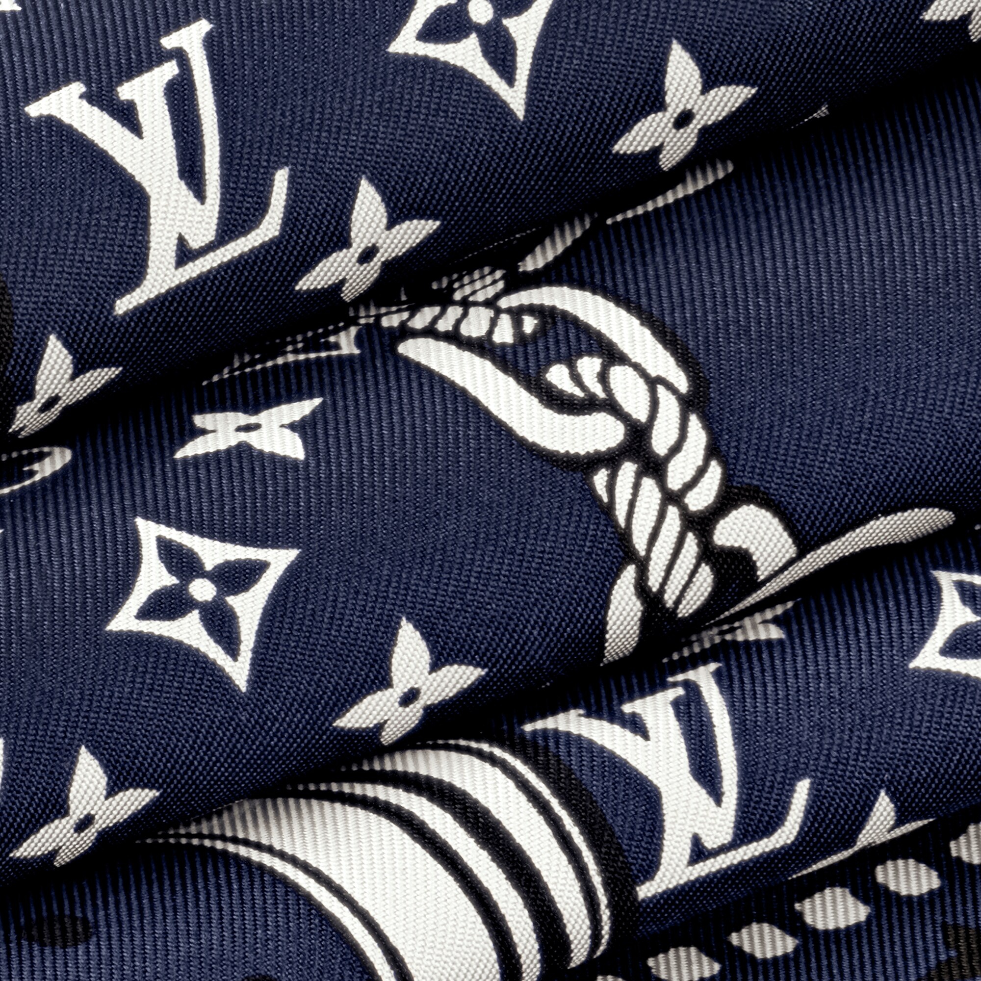 Sailor Bandana Square 70 - 3