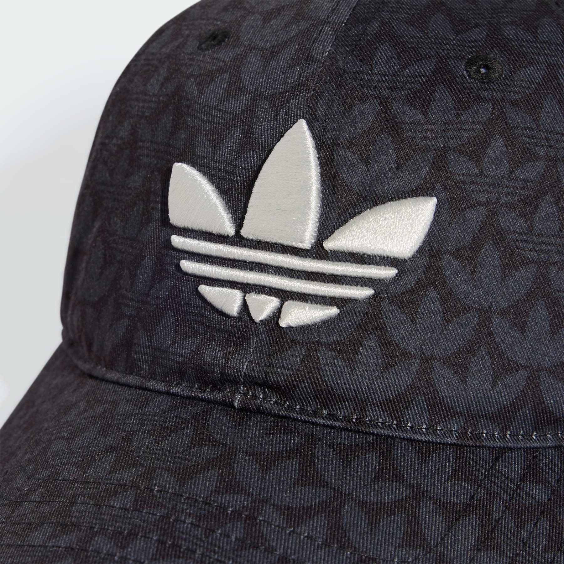 Trefoil Monogram Cap - 3