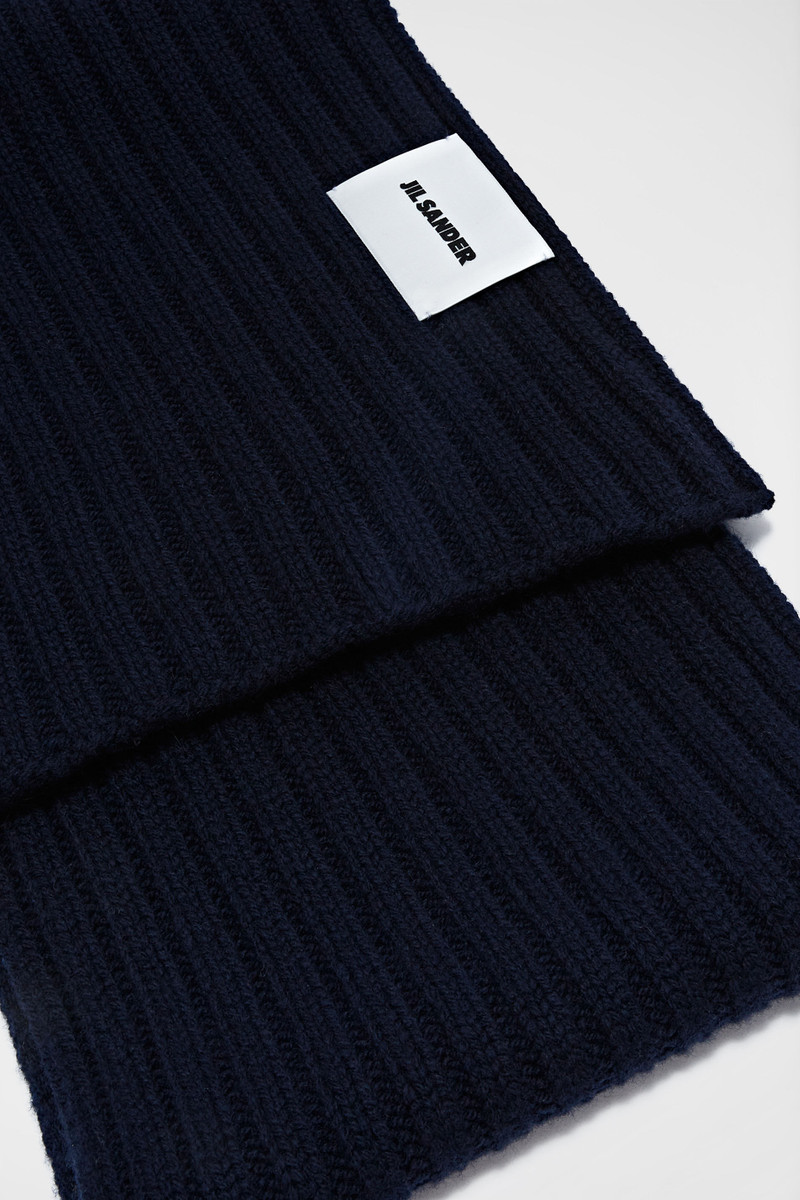 Jil Sander Scarf outlook
