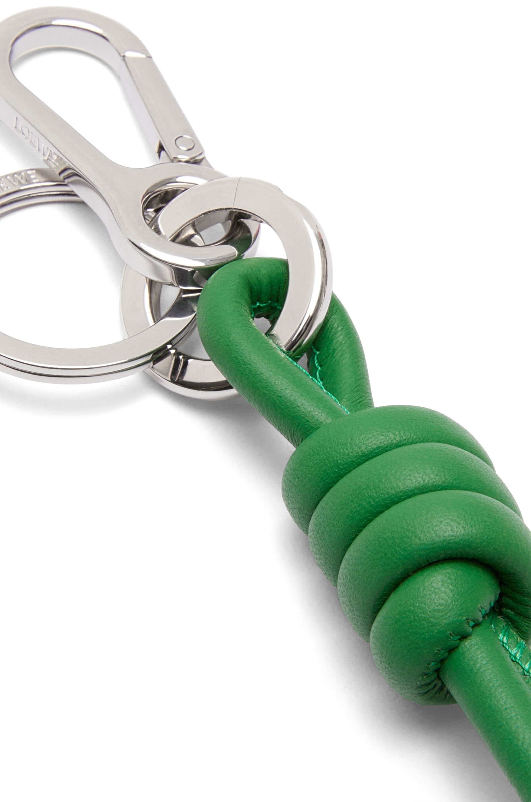 Knot charm in classic calfskin - 3
