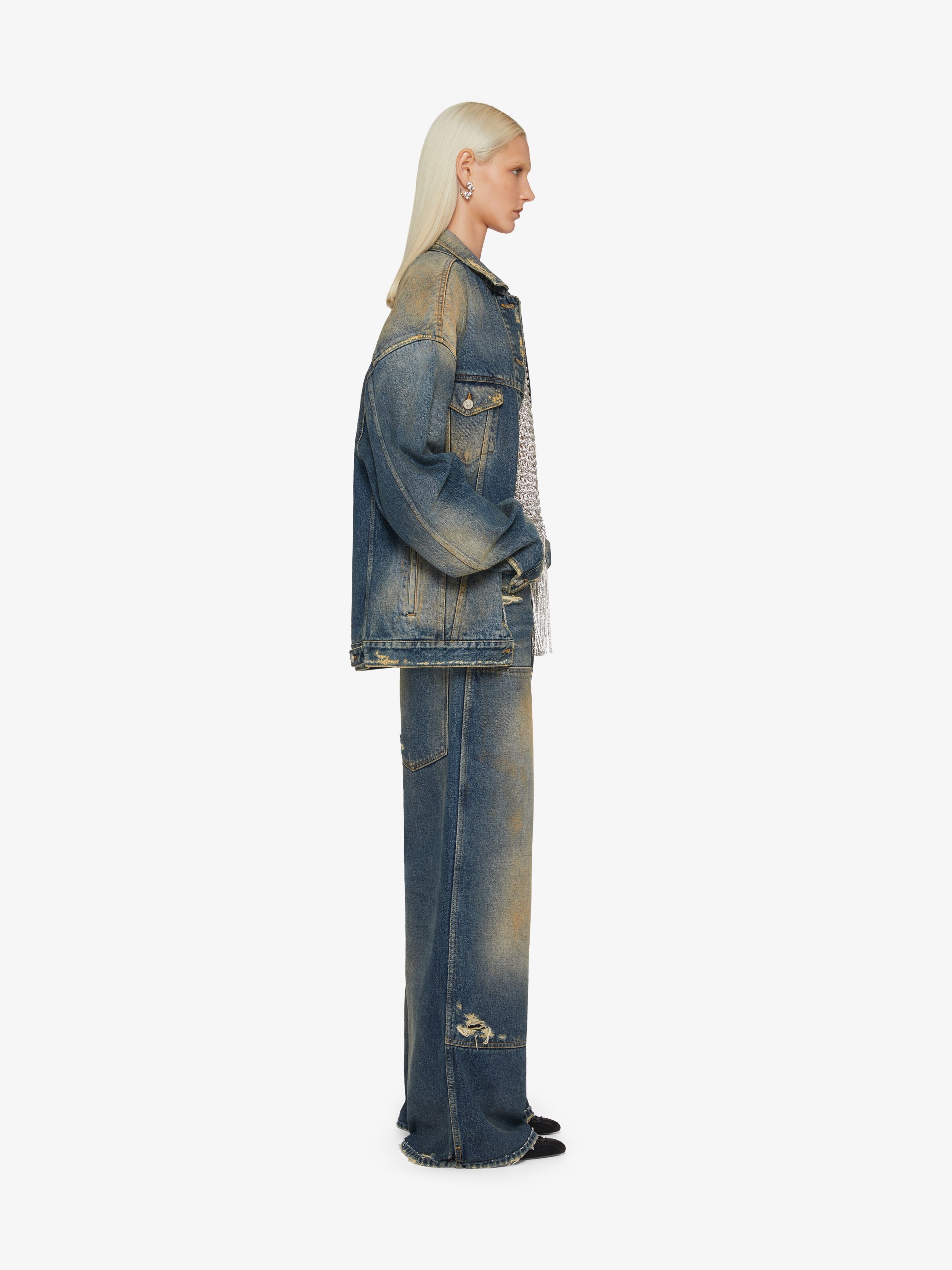 OVERSIZED JEANS IN DENIM WITH PATCHES - 3