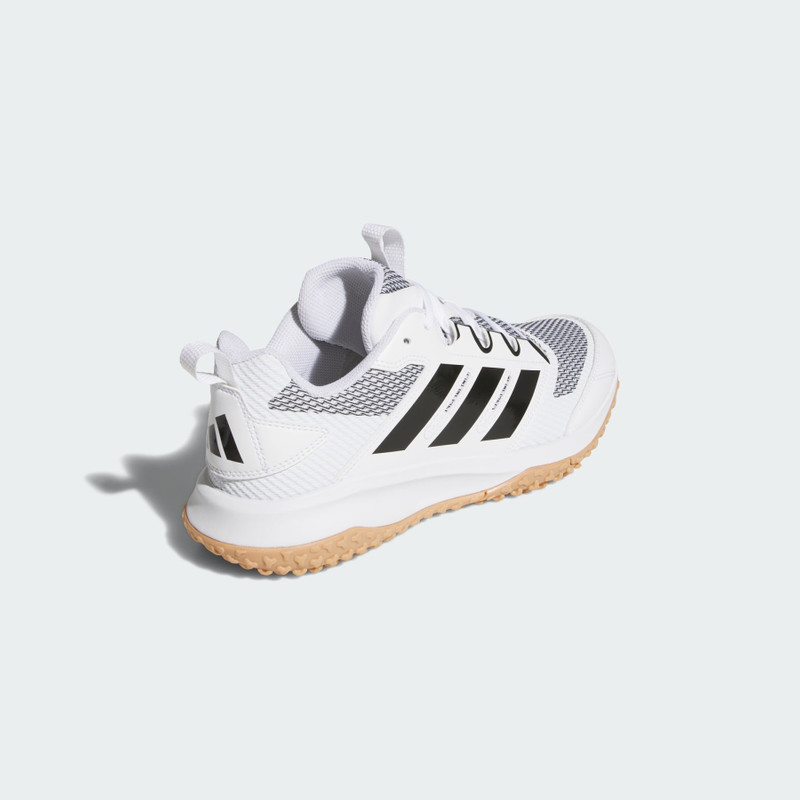 Adizero DGT Turf Trainer 6