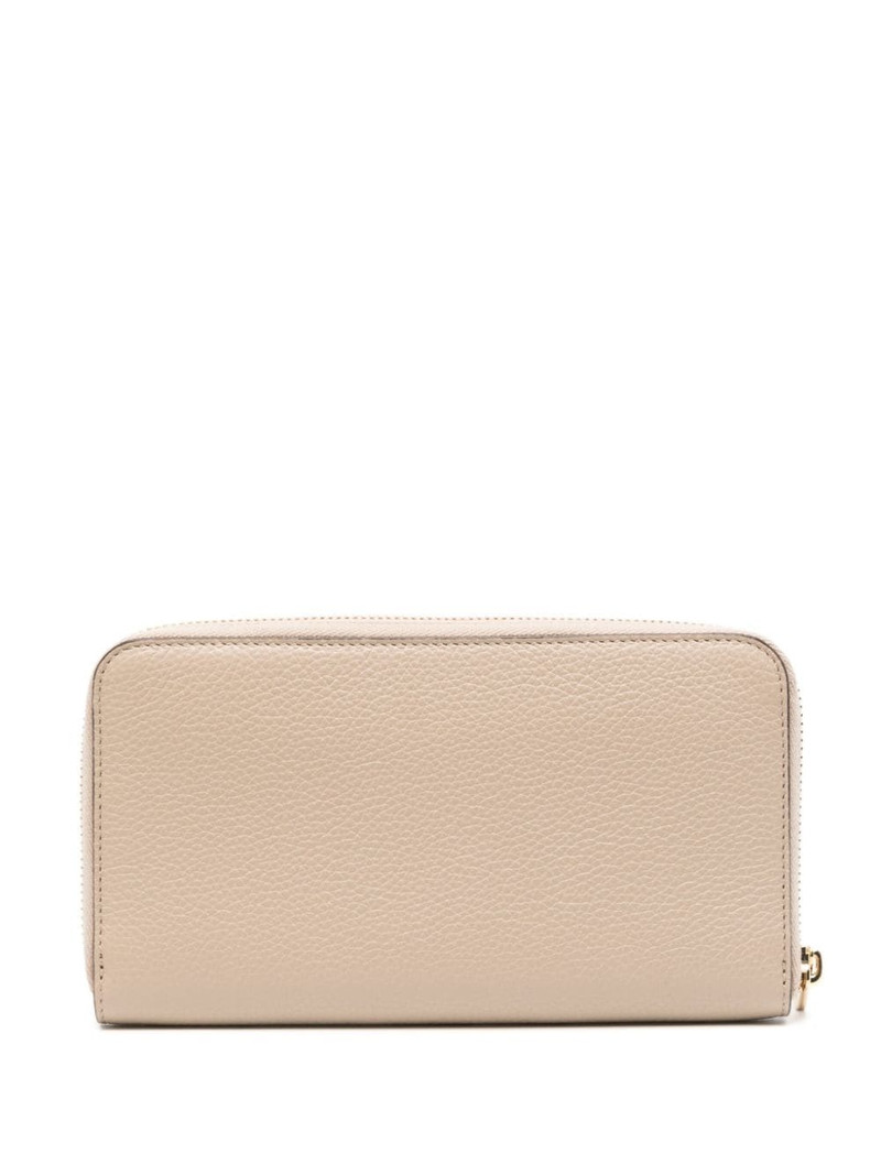 FERRAGAMO Gancini continental wallet outlook