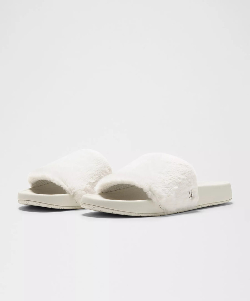 Women's Restfeel Faux Fur Slide 1
