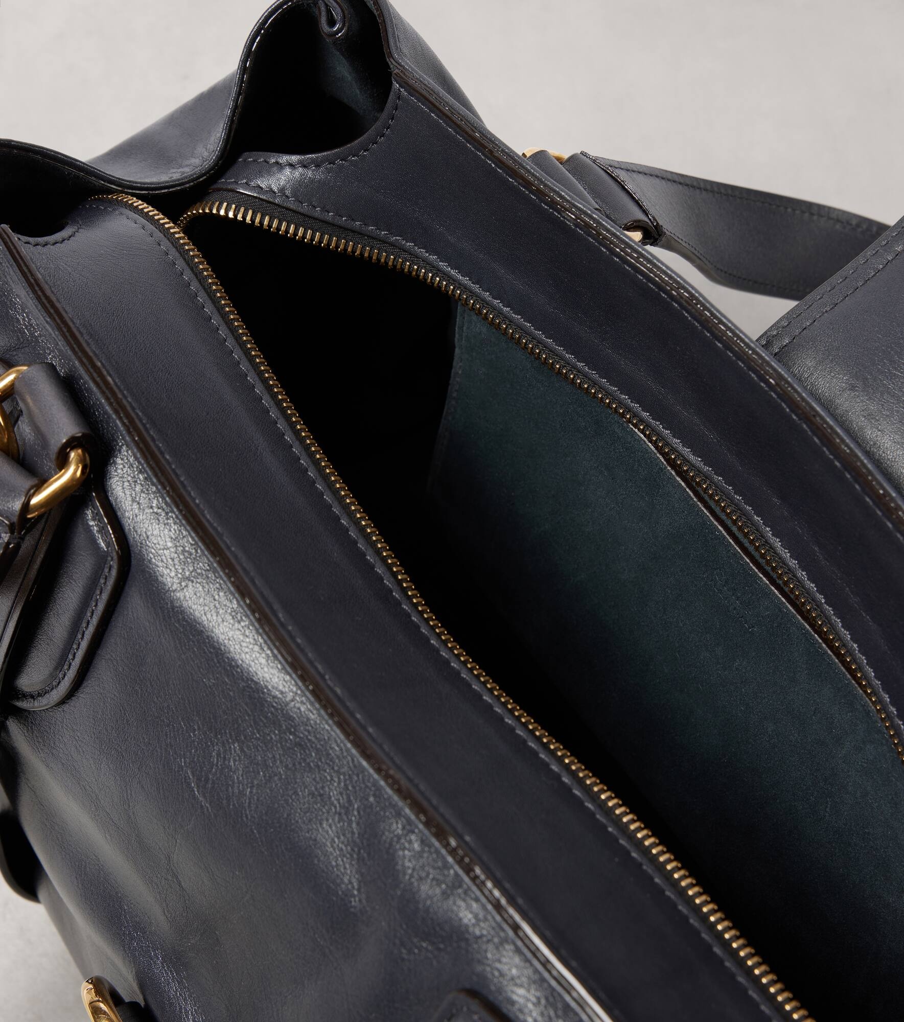 Kerala 25 Large leather shoulder bag - 3