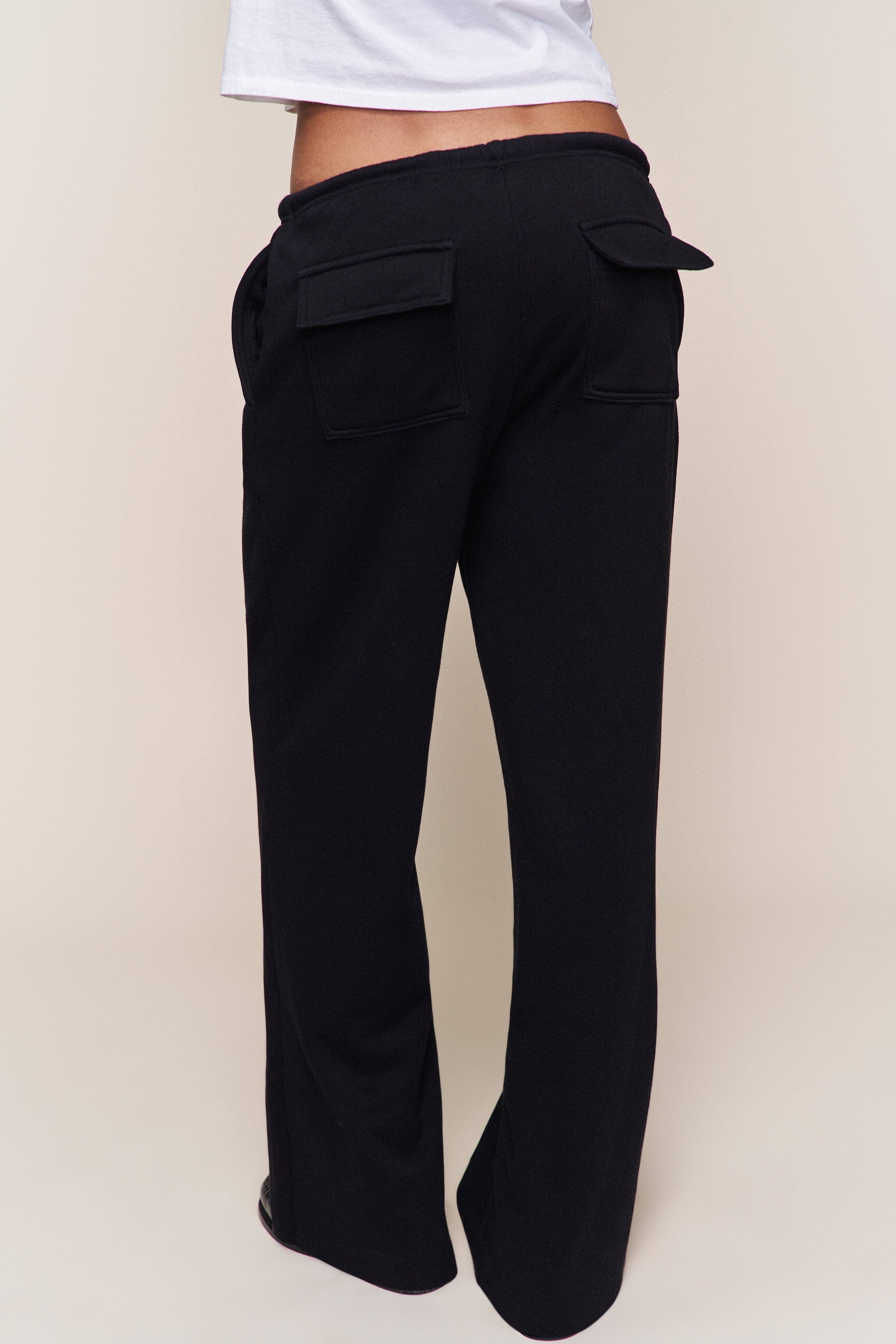 DRAWSTRING FLEECE PANT - 6
