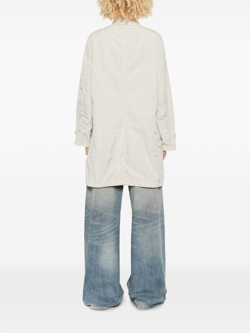 buttoned coat 4