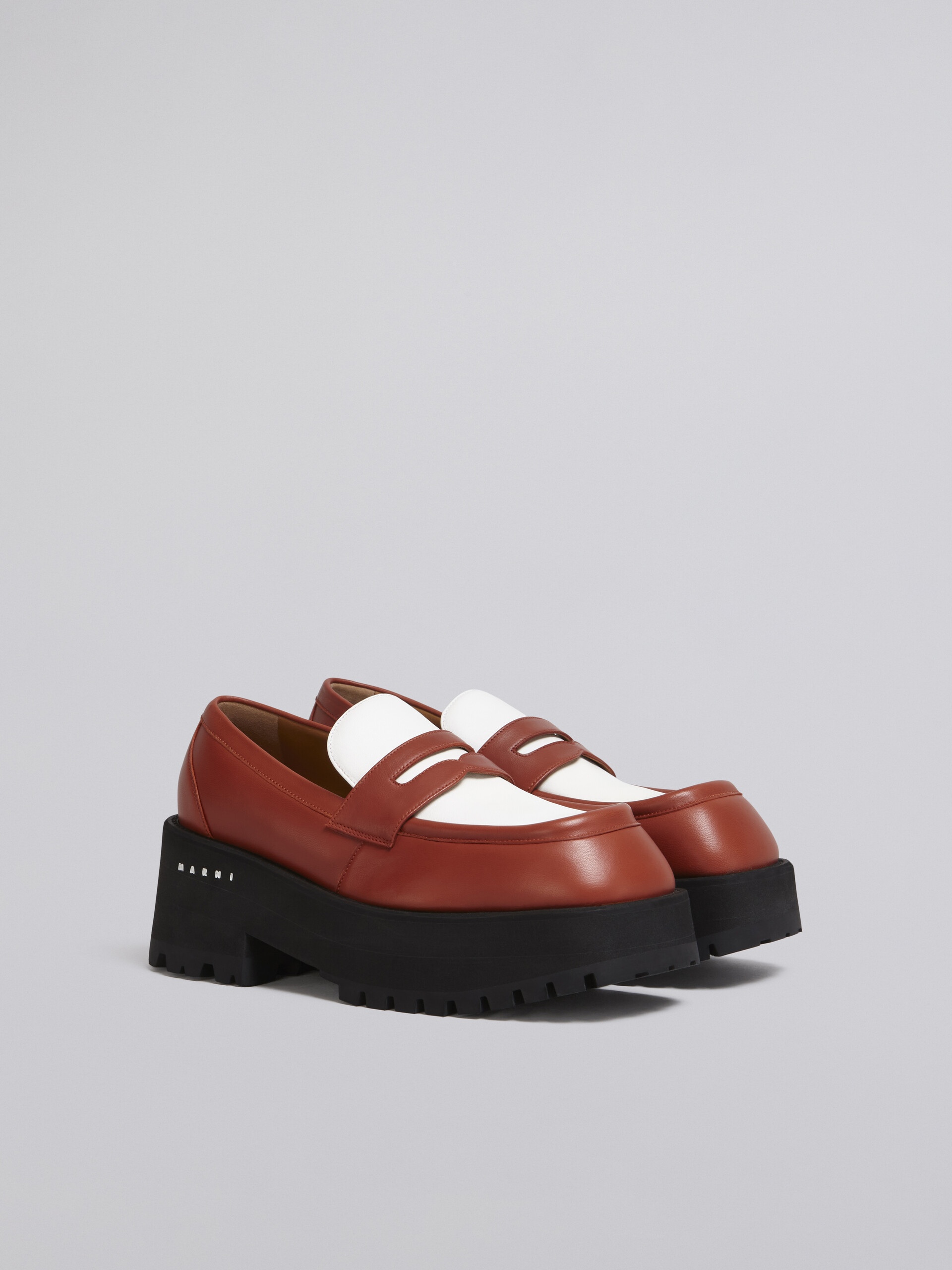 BI-COLOURED SOFT NAPPA LEATHER MOCCASIN - 2