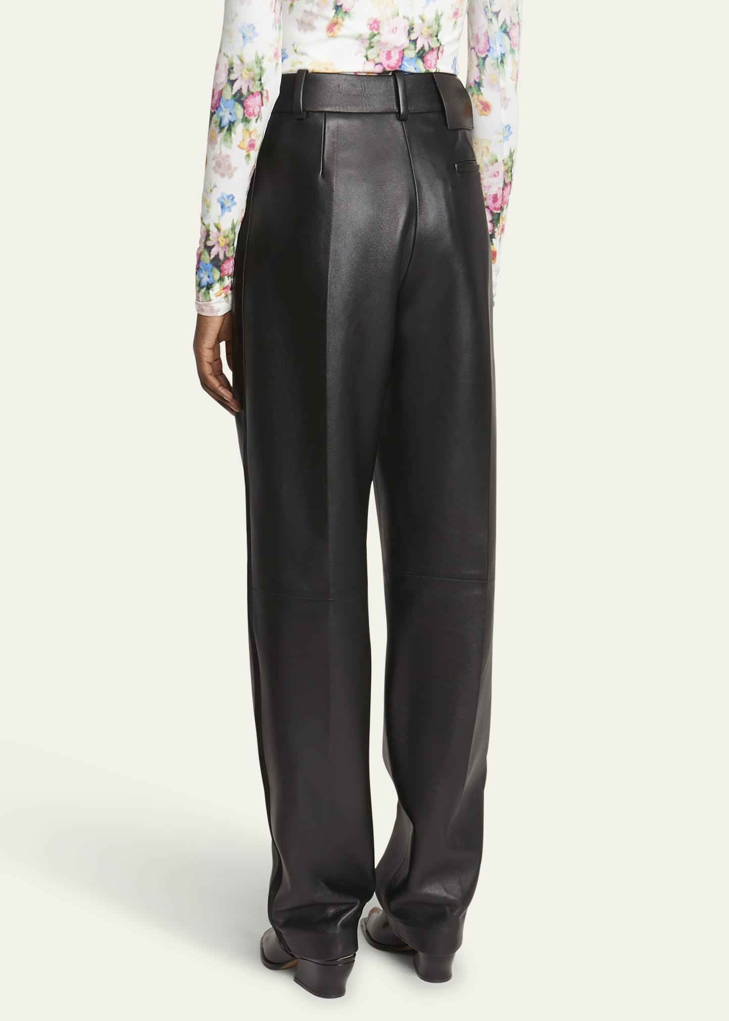 Pleated Leather Buckle Detail Trousers - 3