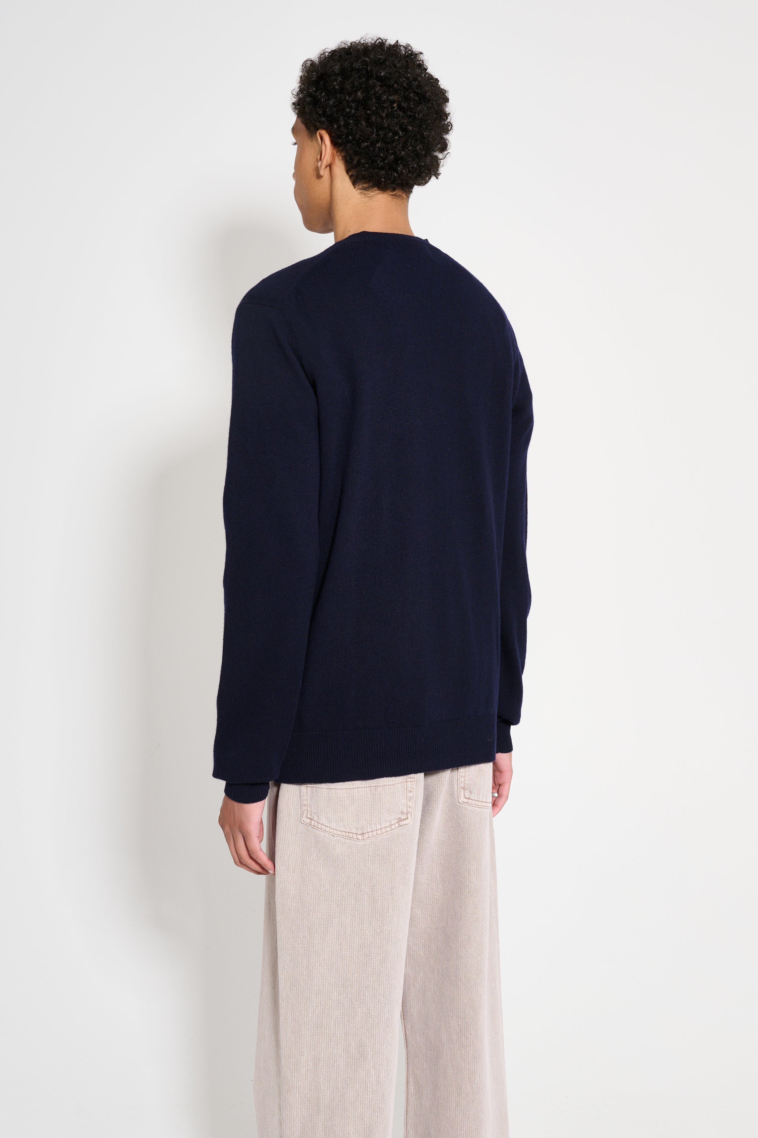 COMME DES GARÇONS PLAY SMALL HEART KNITTED V-NECK PULLOVER NAVY - 3