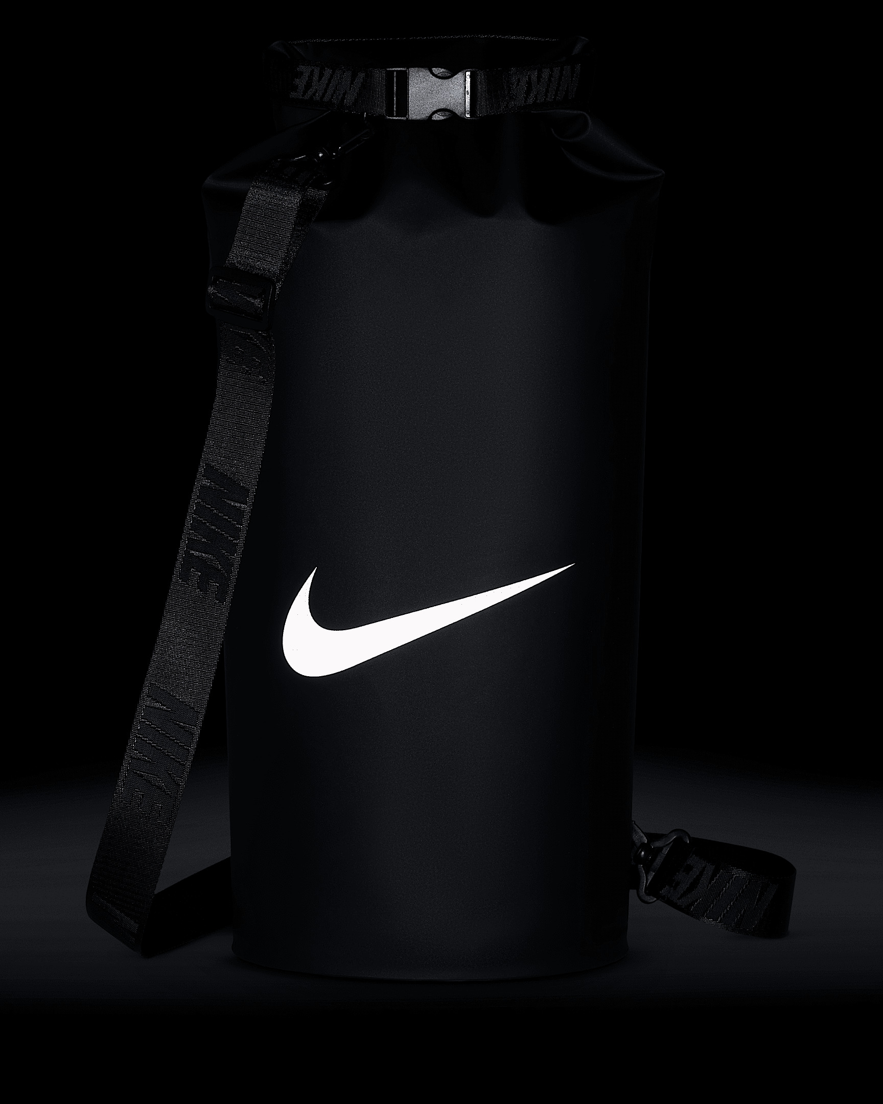 Nike Swim Dry Bag (20L) - 5