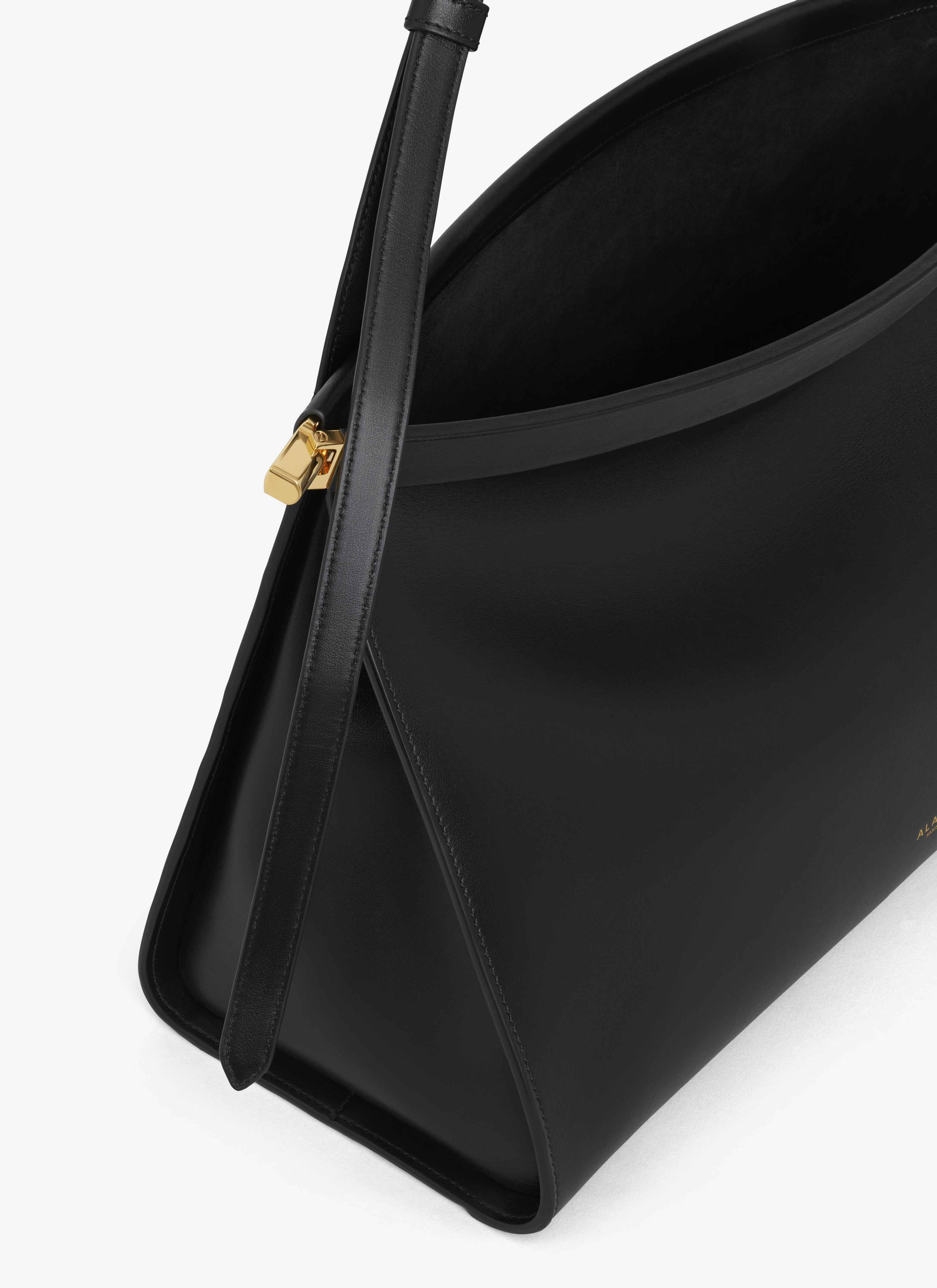 【ALAIA直営店】SAC LE CLICK EAST WEST LARGE EN CUIR Alaïa LE CLICK EAST WEST LARGE BAG IN LEATHER | REVERSIBLE
