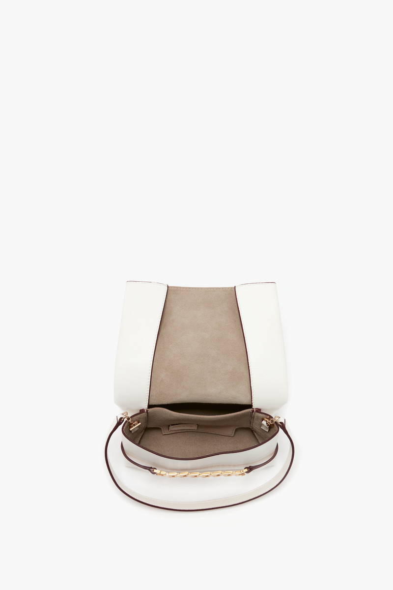 Mini Chain Pouch In White Leather 4