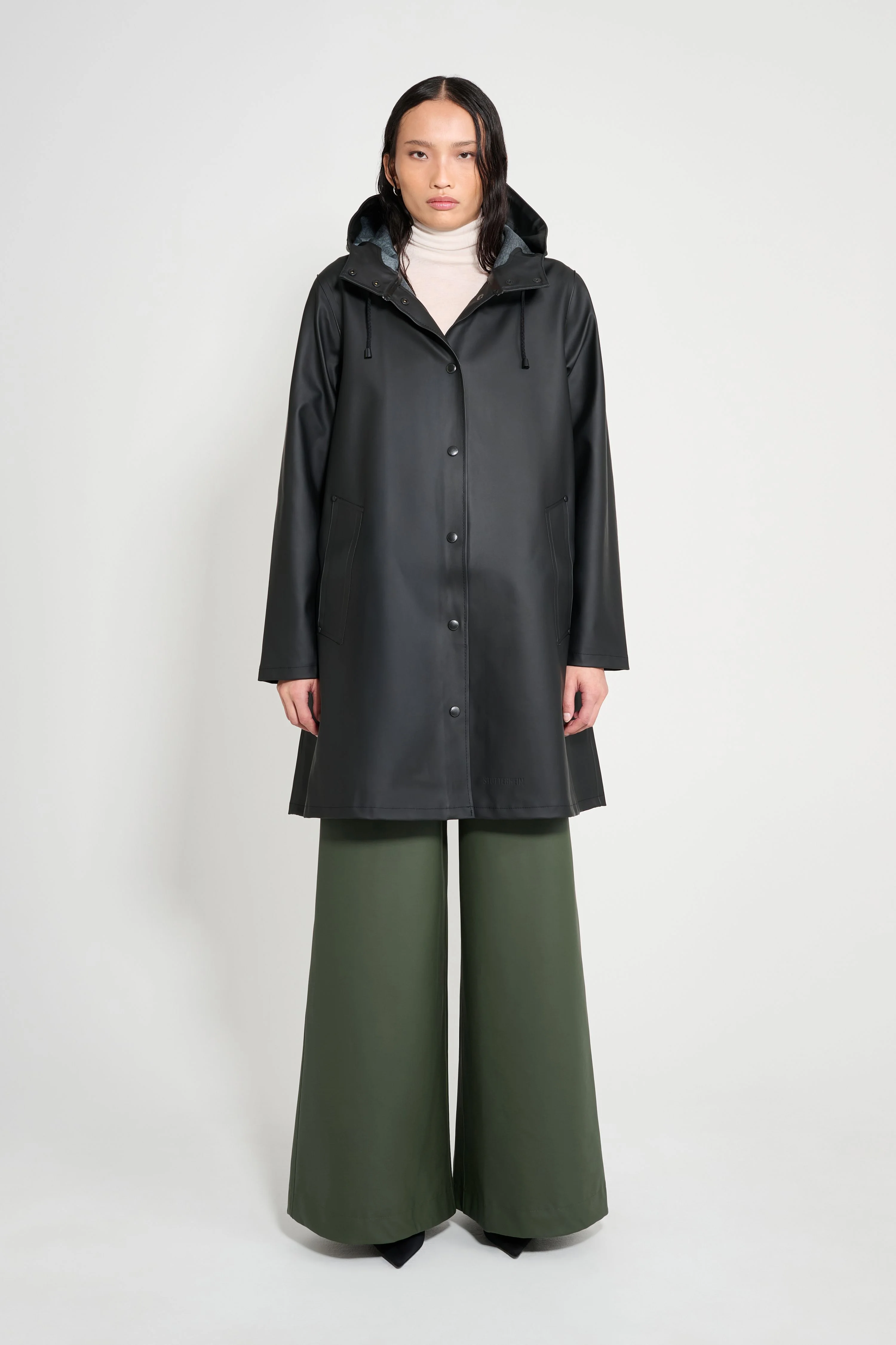 Black Raincoat for Women - Mosebacke - 1
