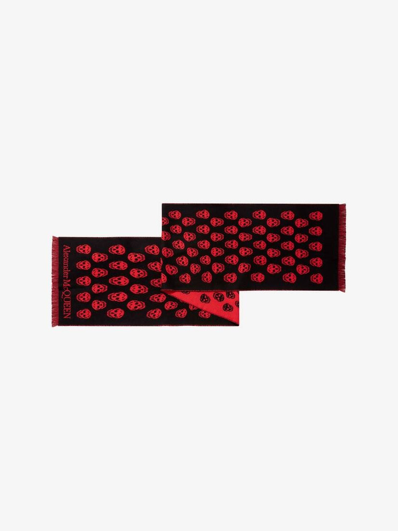 Alexander McQueen Reversible Skull Scarf in Black/red outlook