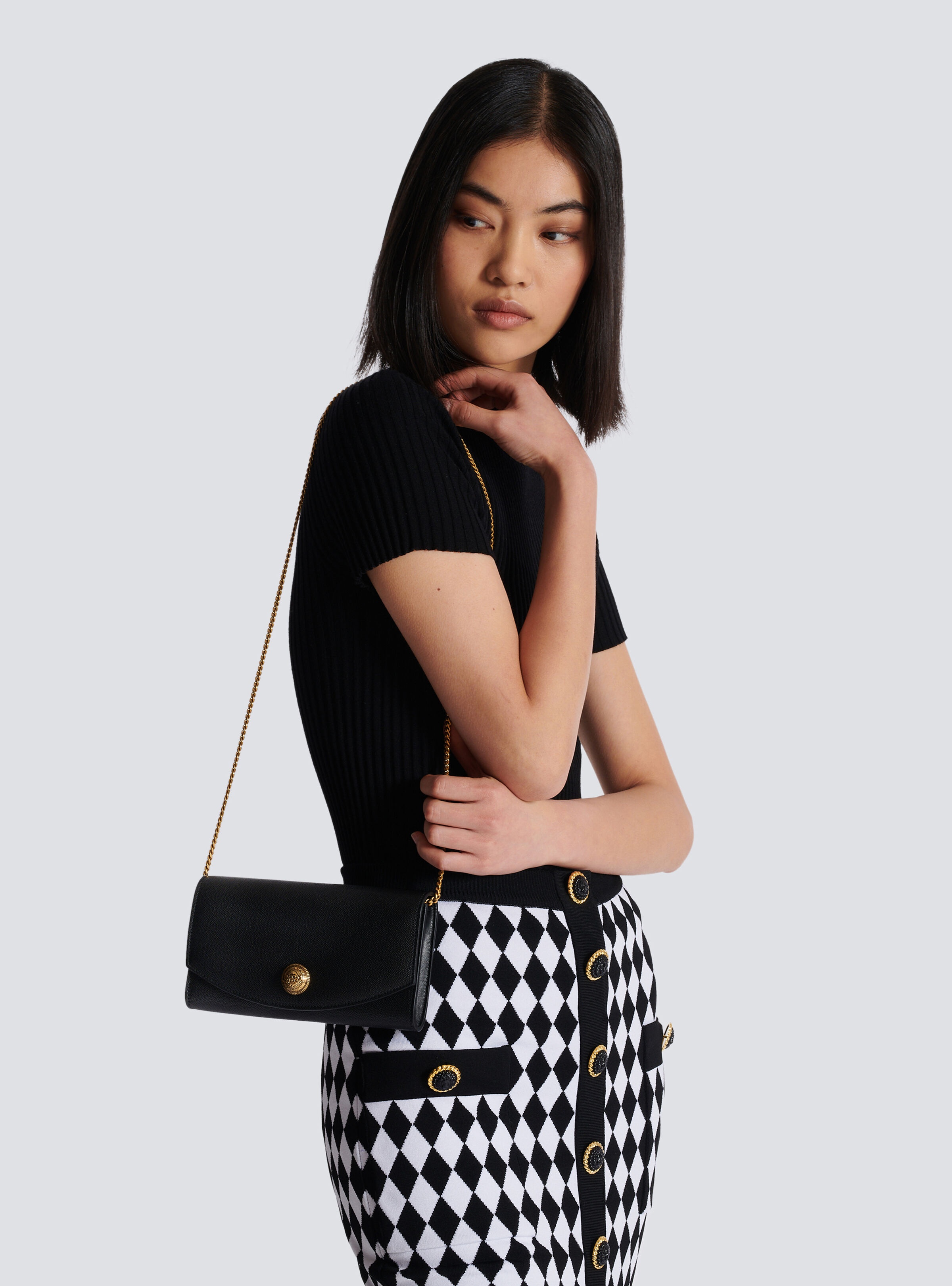 Emblème grained calfskin clutch - 8